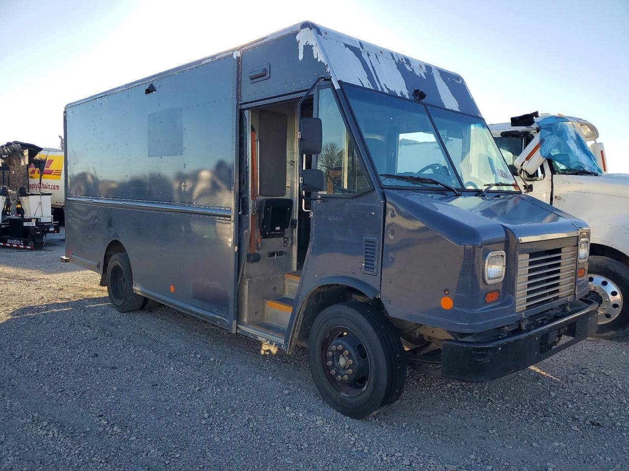 2020 FORD F59 DELIVERY TRUCK photo 4