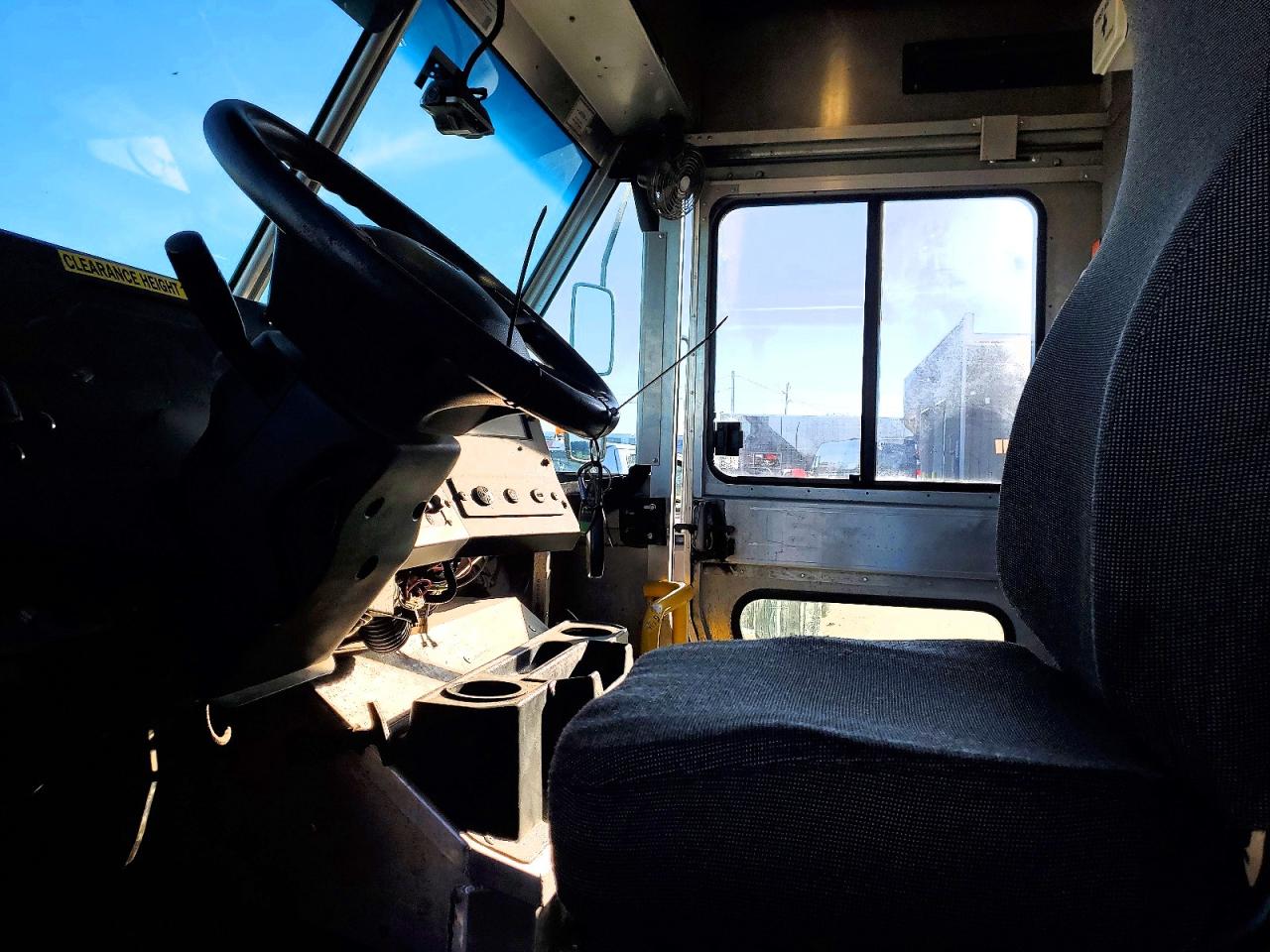 2020 FORD DELIVERY TRUCK photo 7