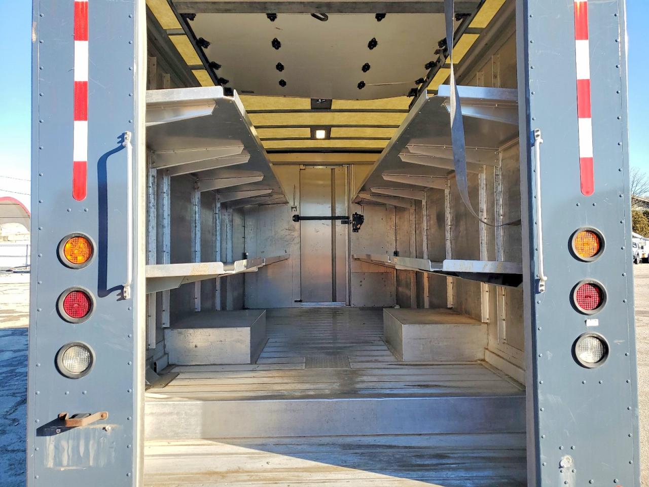 2020 FORD DELIVERY TRUCK photo 10