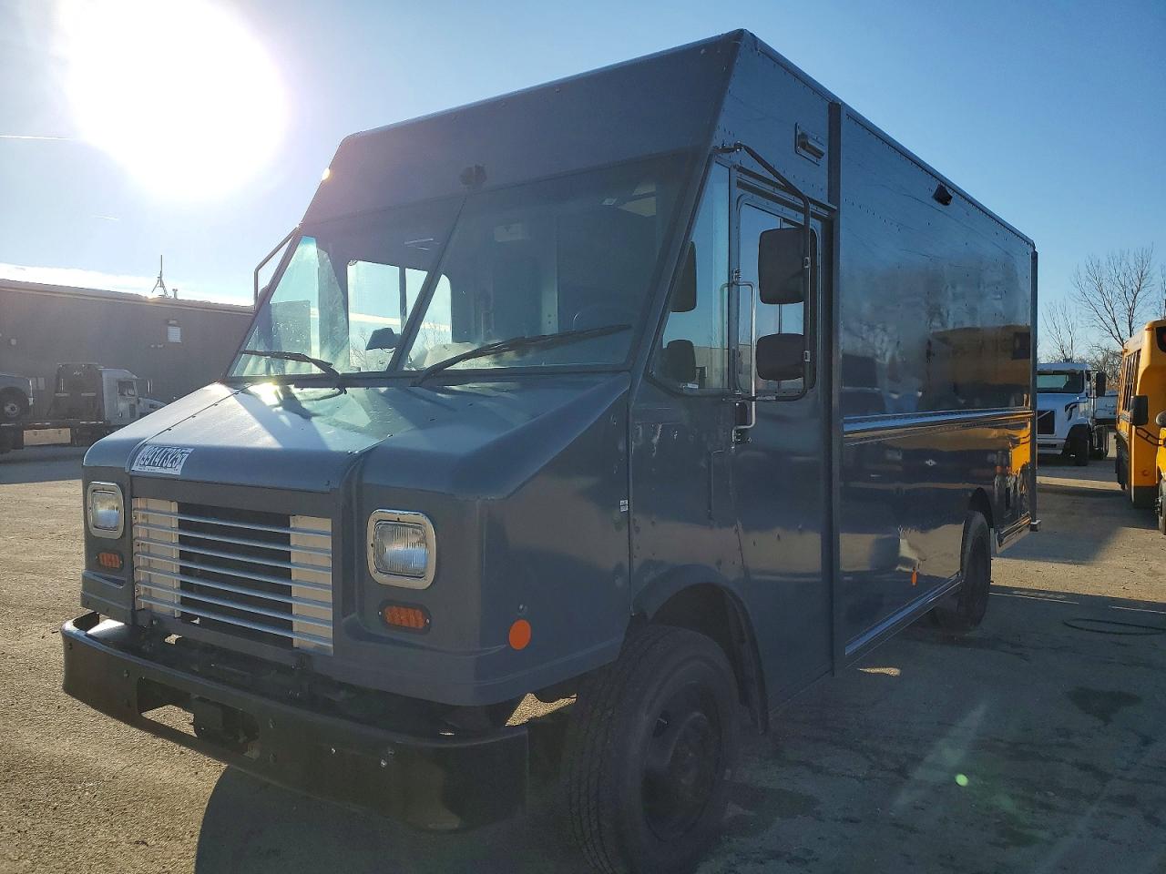 2020 FORD F59