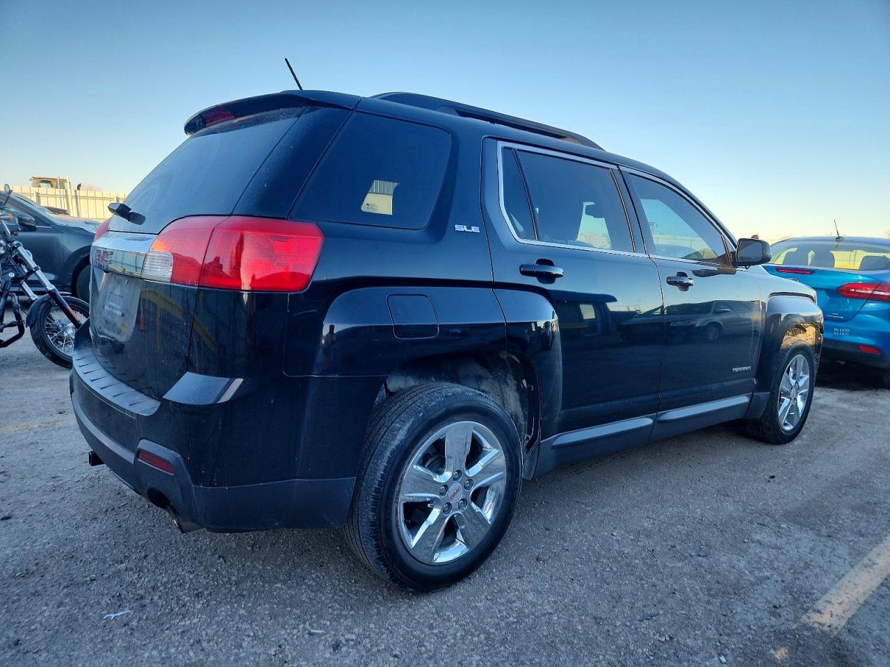 2015 GMC TERRAIN SLE photo 3