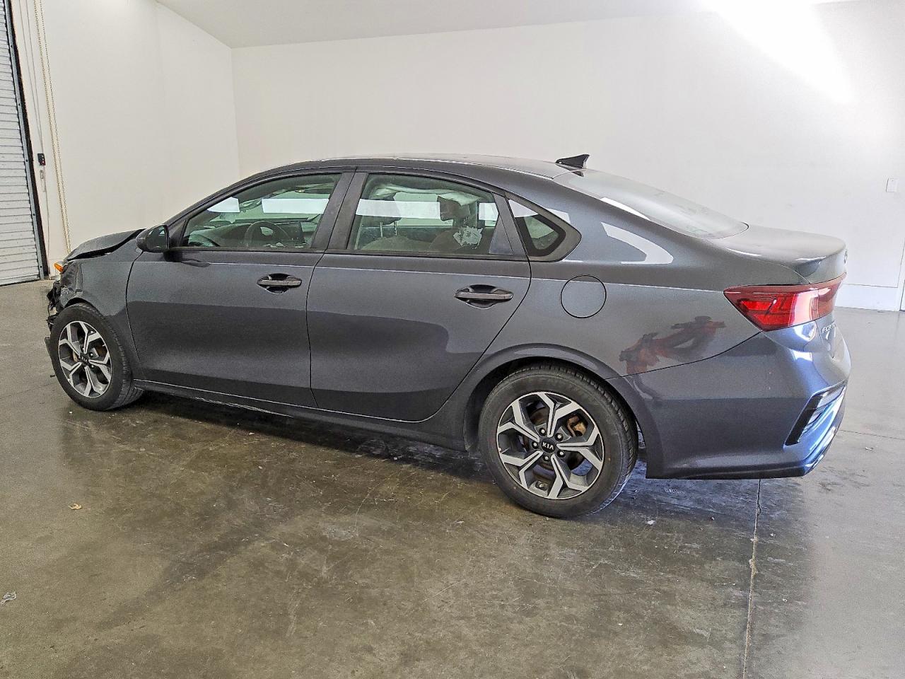 2021 KIA FORTE FE photo 4