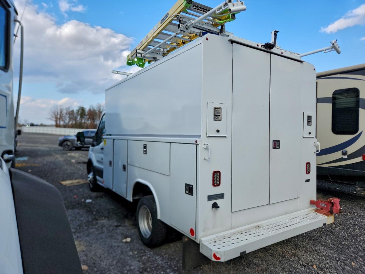 2020 FORD TRANSIT UTILITY / SERVICE TRUCK photo 2