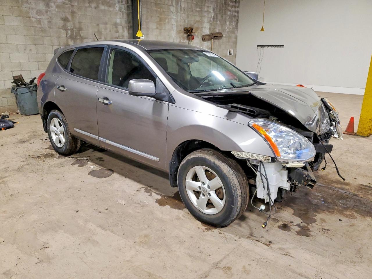 2013 NISSAN ROGUE S photo 7