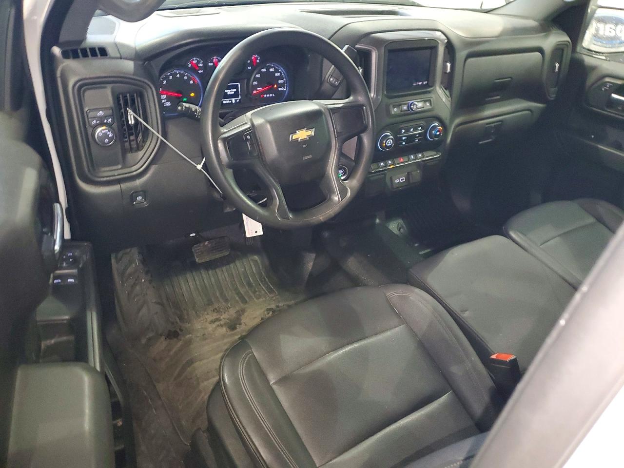 2023 CHEVROLET SILVERADO C1500 photo 8