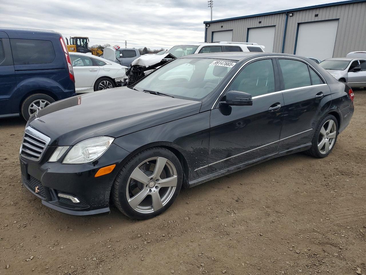 2011 MERCEDES-BENZ E