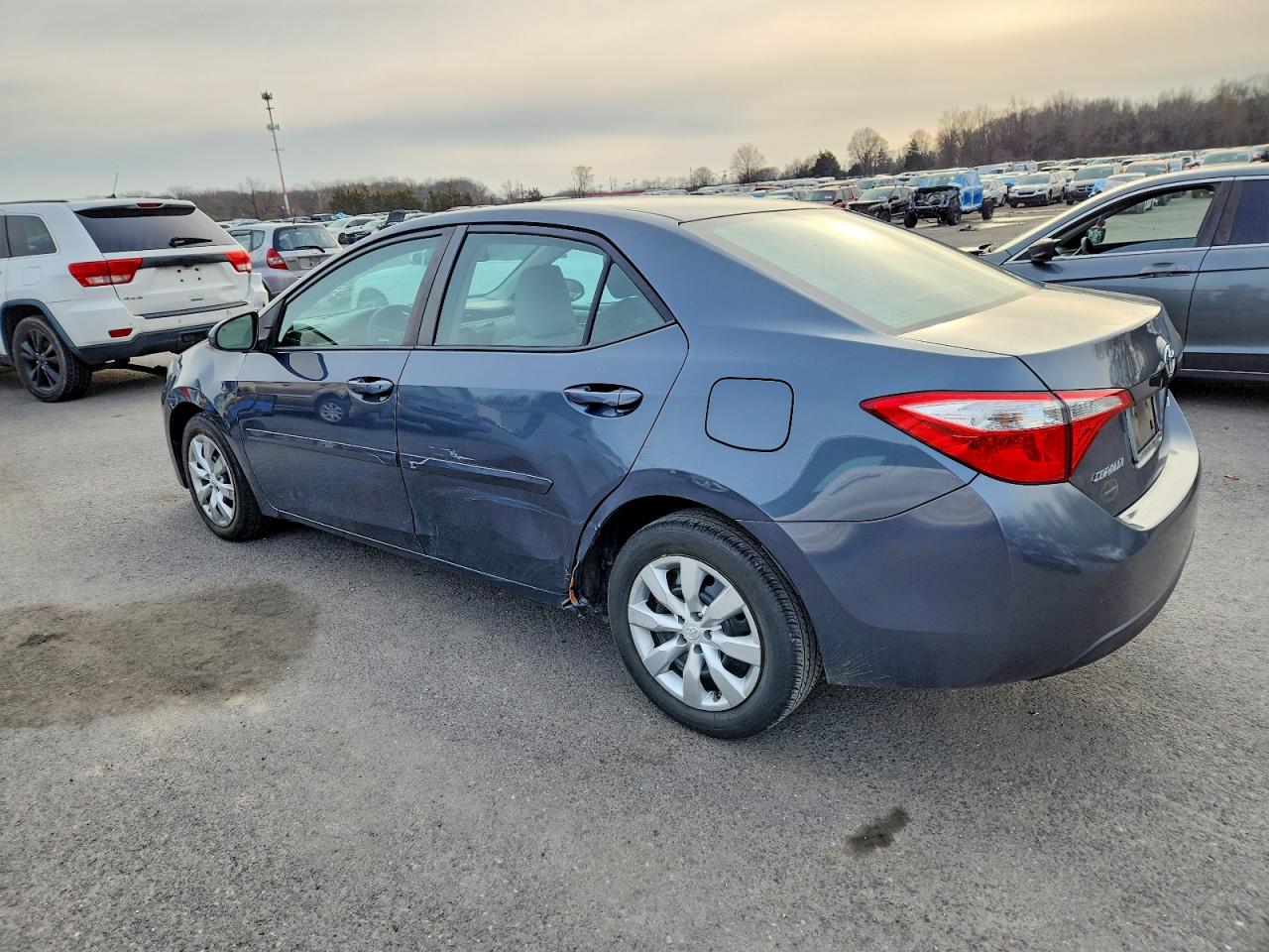 2015 TOYOTA COROLLA L photo 2