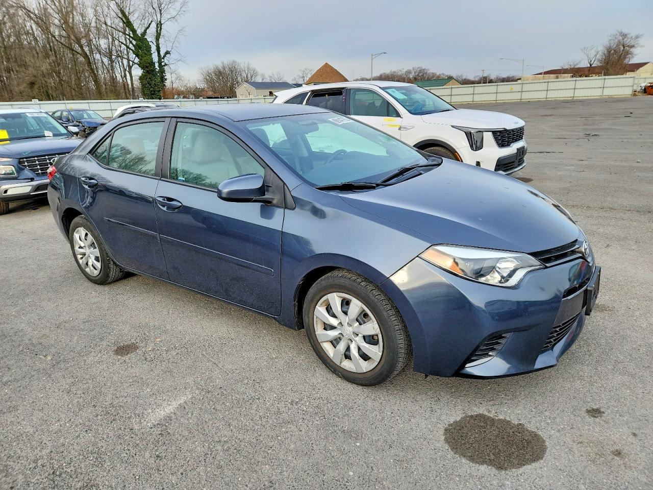 2015 TOYOTA COROLLA L photo 4