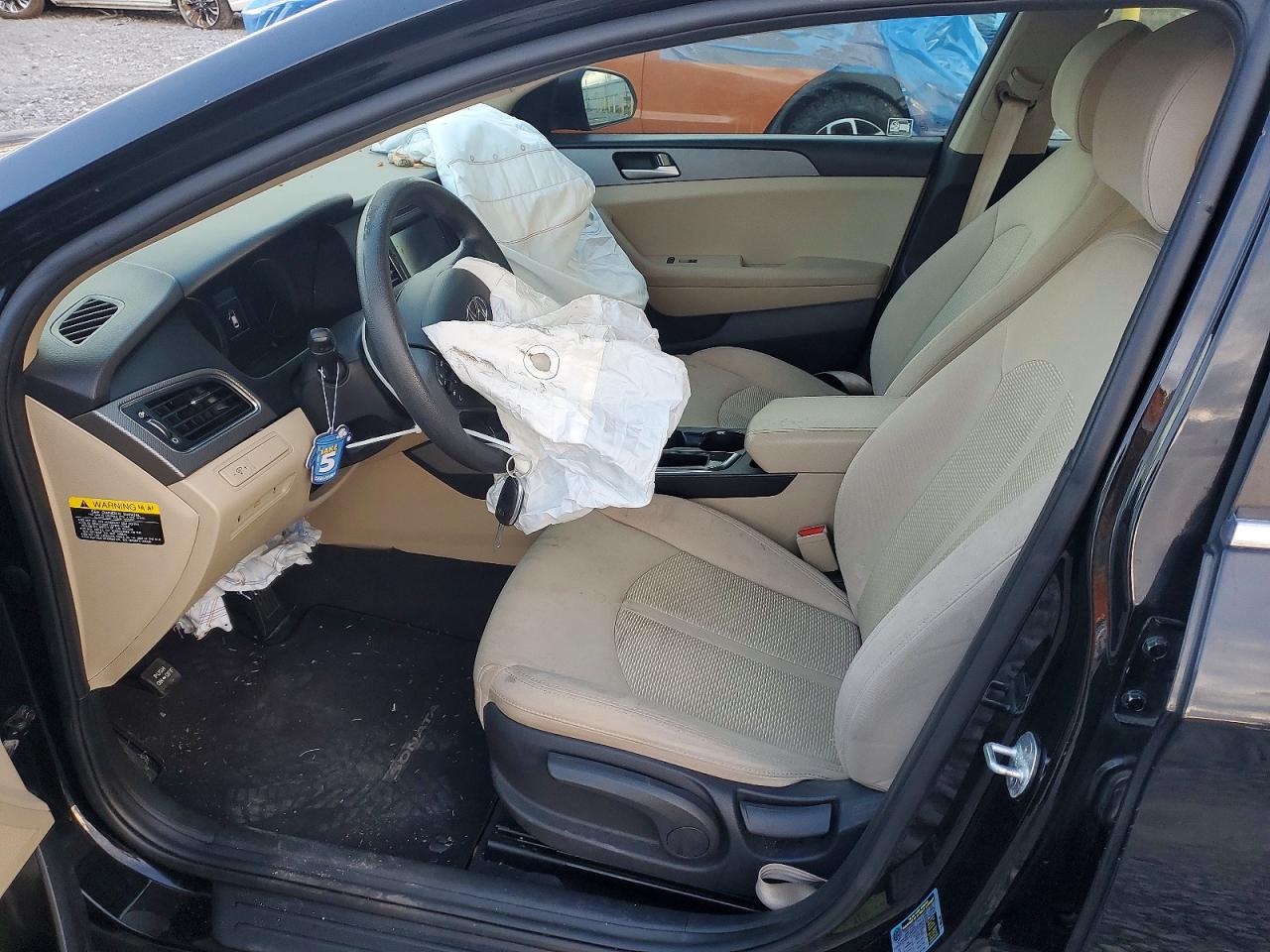 2017 HYUNDAI SONATA SE photo 7