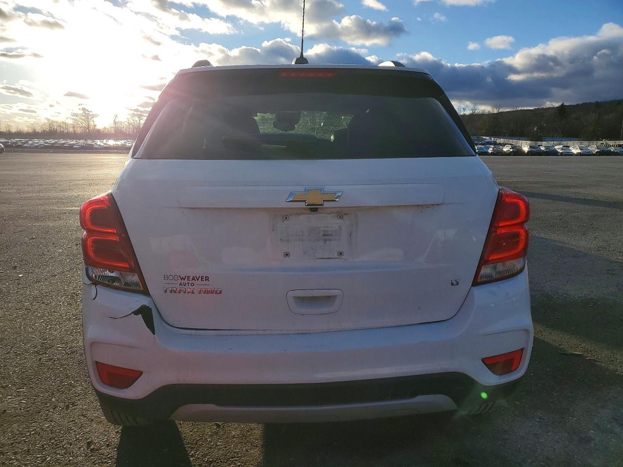 2019 CHEVROLET TRAX 1LT photo 6