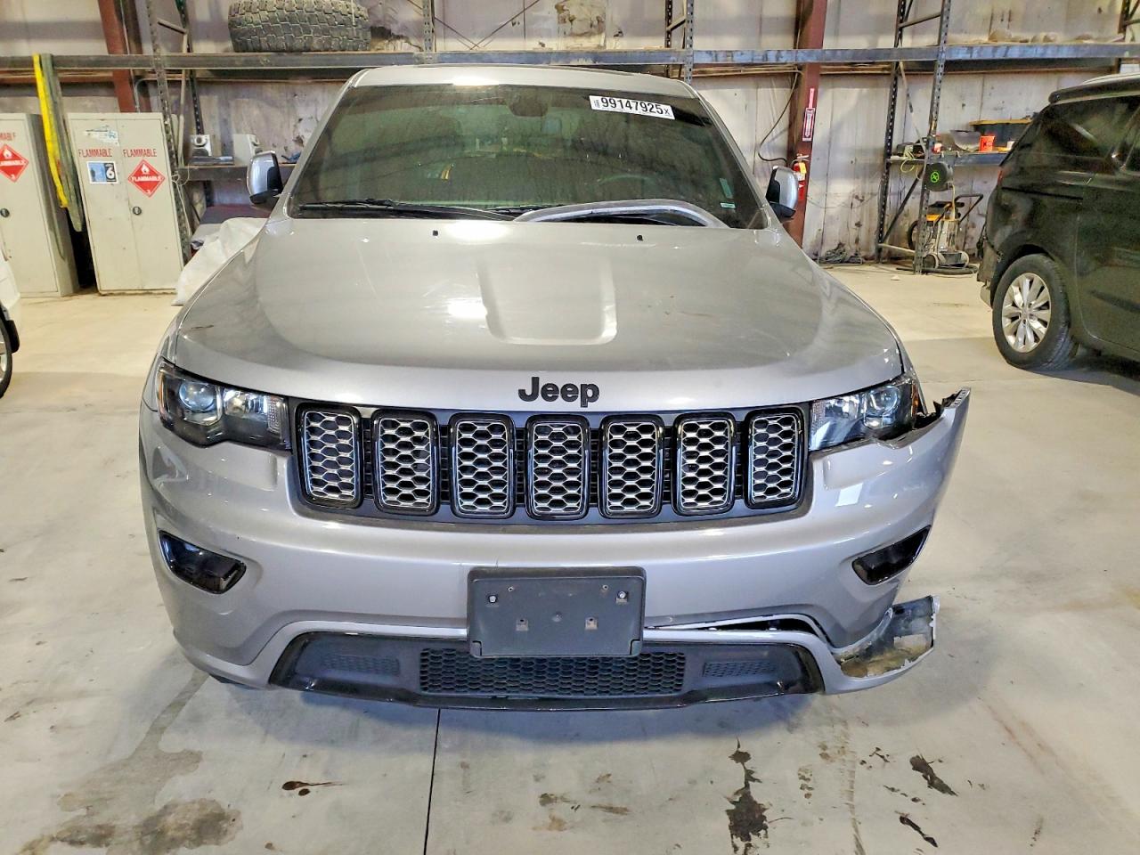 2019 JEEP GRAND CHEROKEE LAREDO photo 13