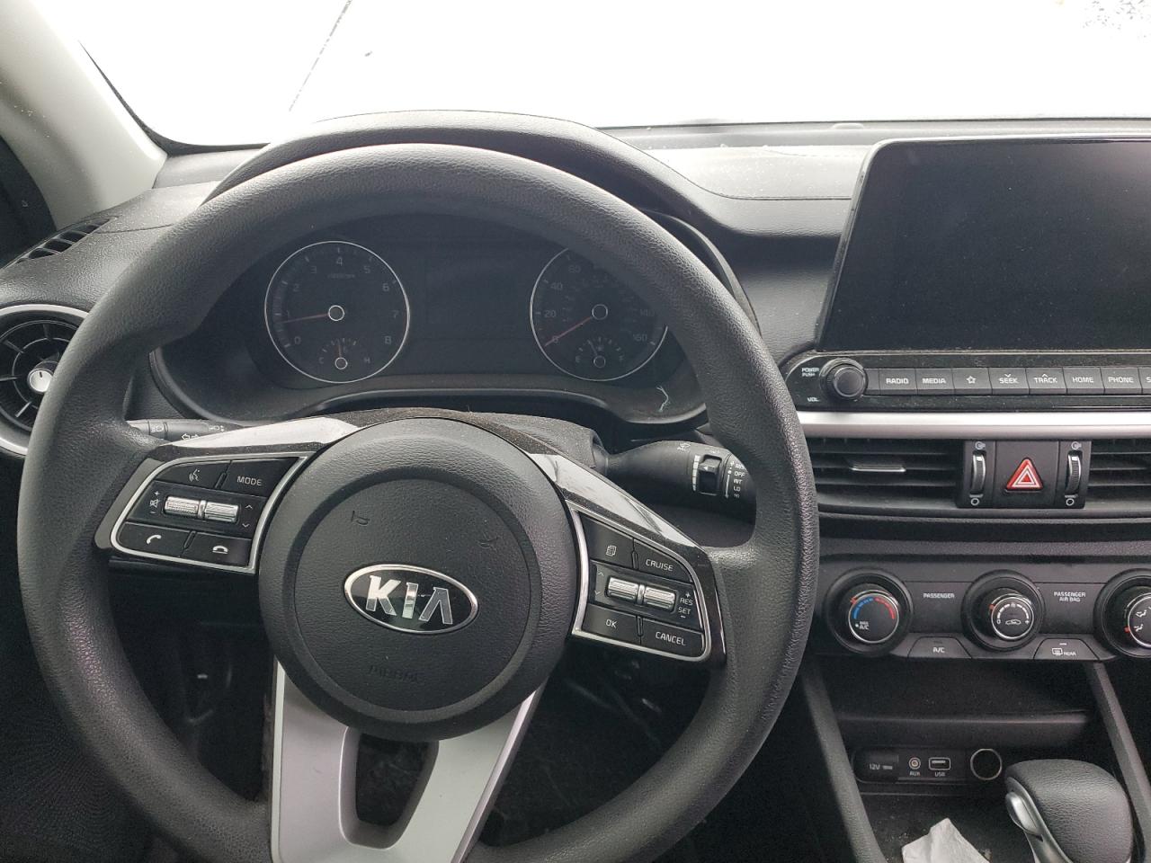 2021 KIA FORTE FE photo 9