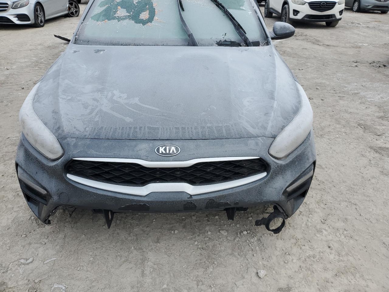 2021 KIA FORTE FE photo 11