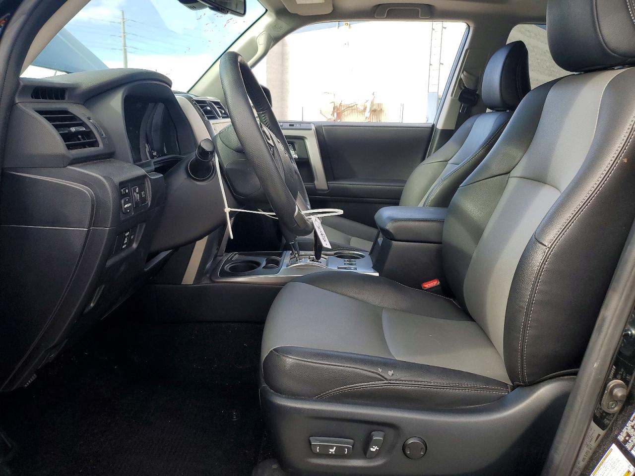 2022 TOYOTA 4RUNNER SR5 PREMIUM photo 7