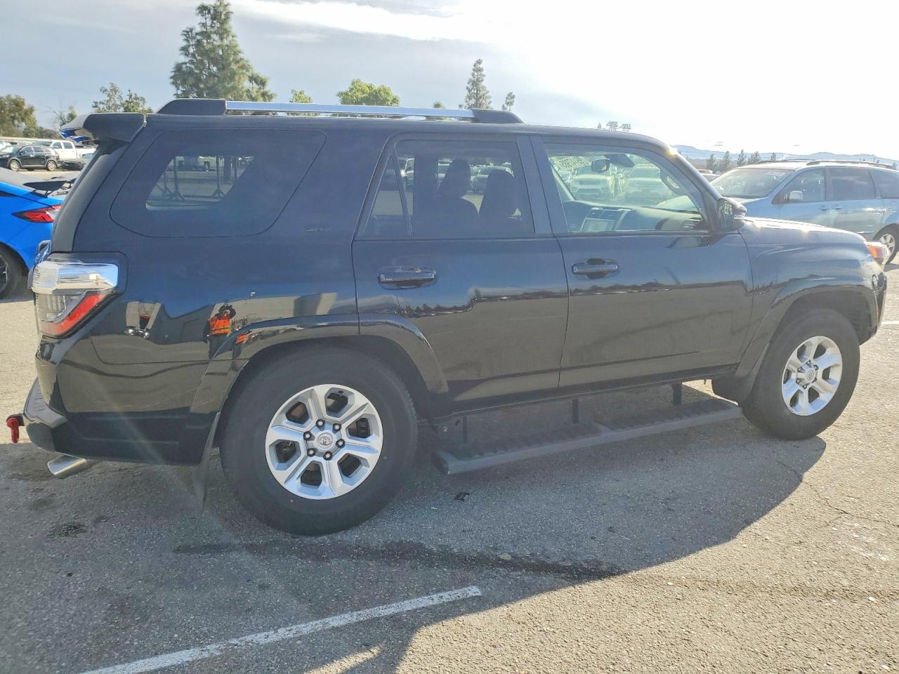 2022 TOYOTA 4RUNNER SR5 PREMIUM photo 3