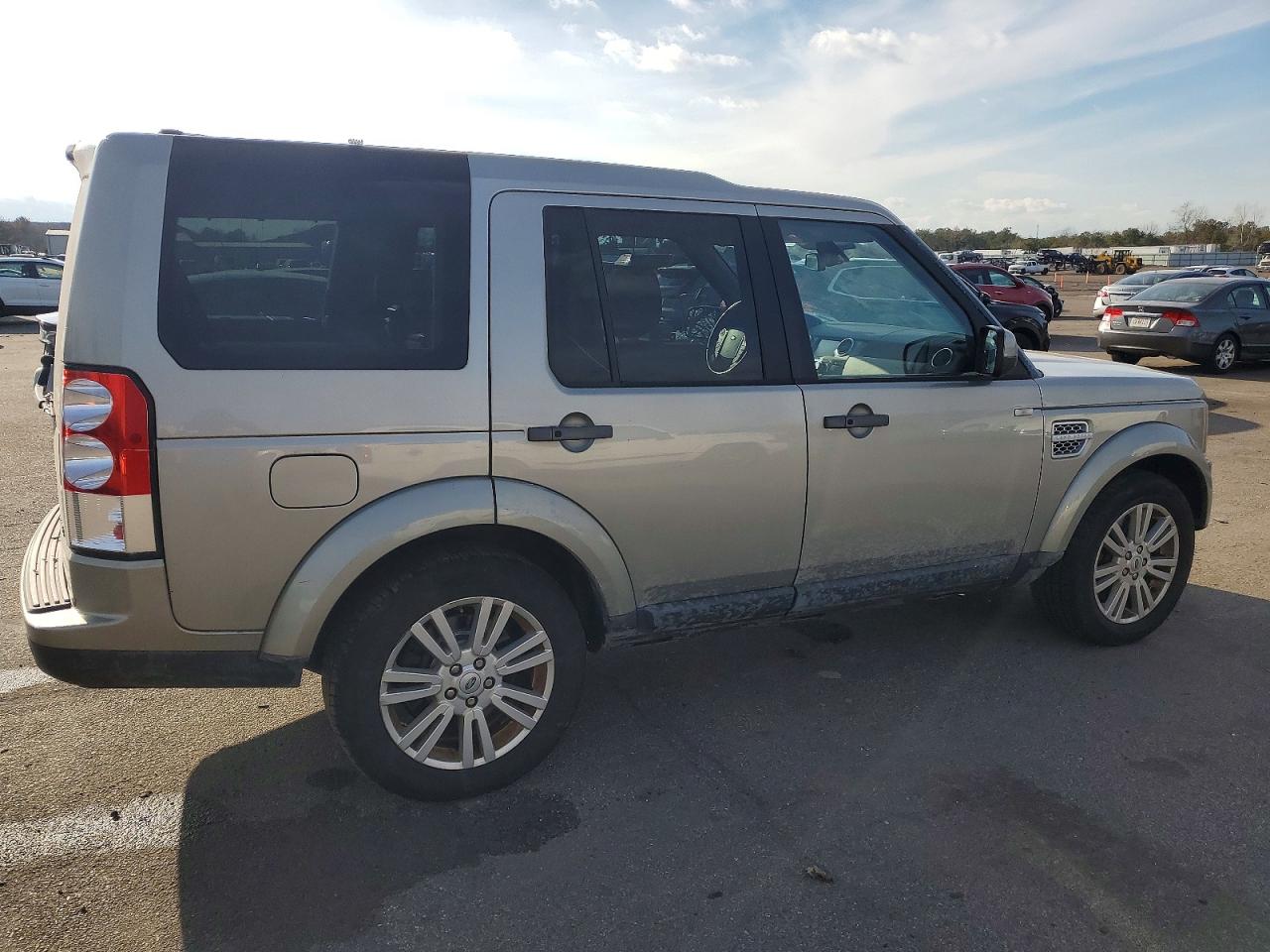 2011 LAND ROVER LR4 photo 3