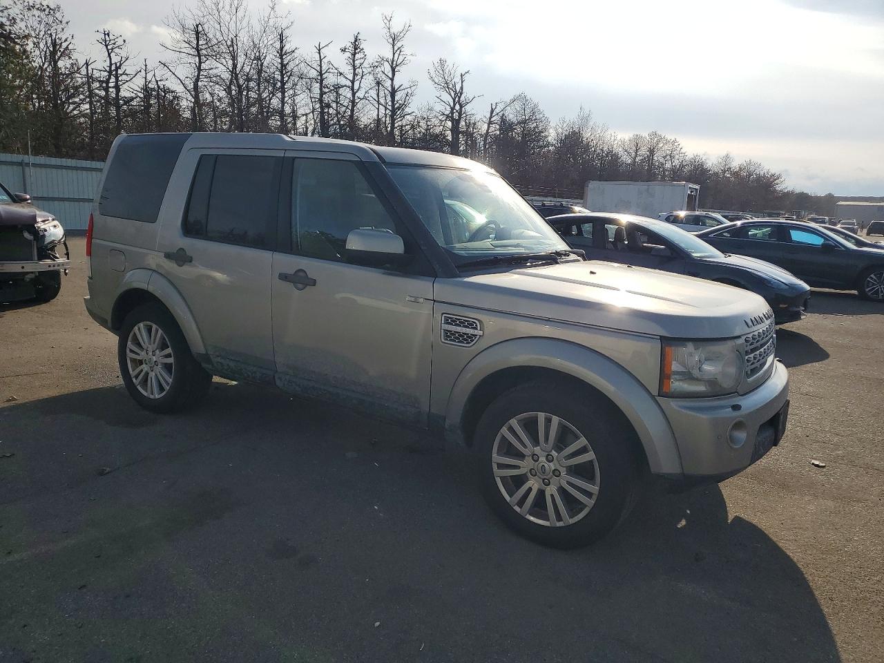 2011 LAND ROVER LR4 photo 4