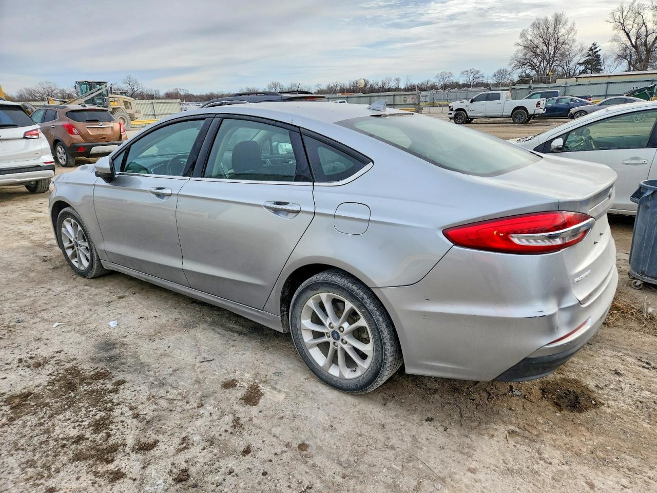 2020 FORD FUSION SE photo 2