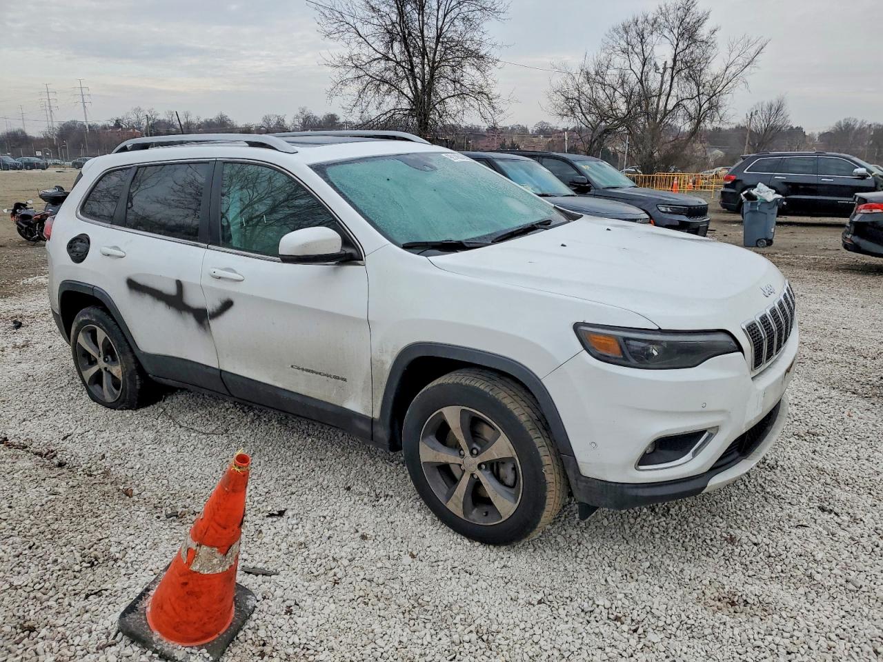 2019 JEEP CHEROKEE LIMITED photo 4