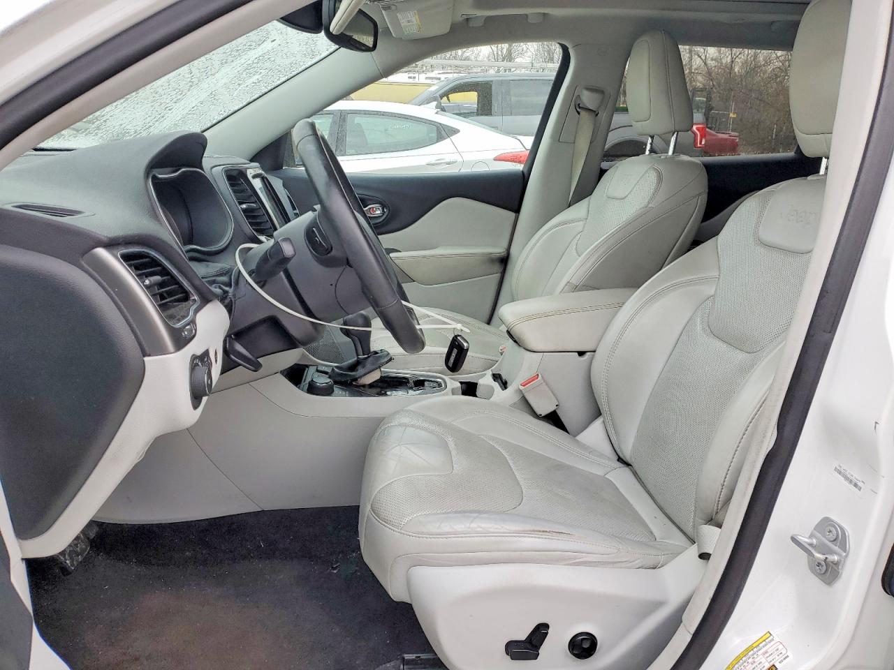 2019 JEEP CHEROKEE LIMITED photo 7