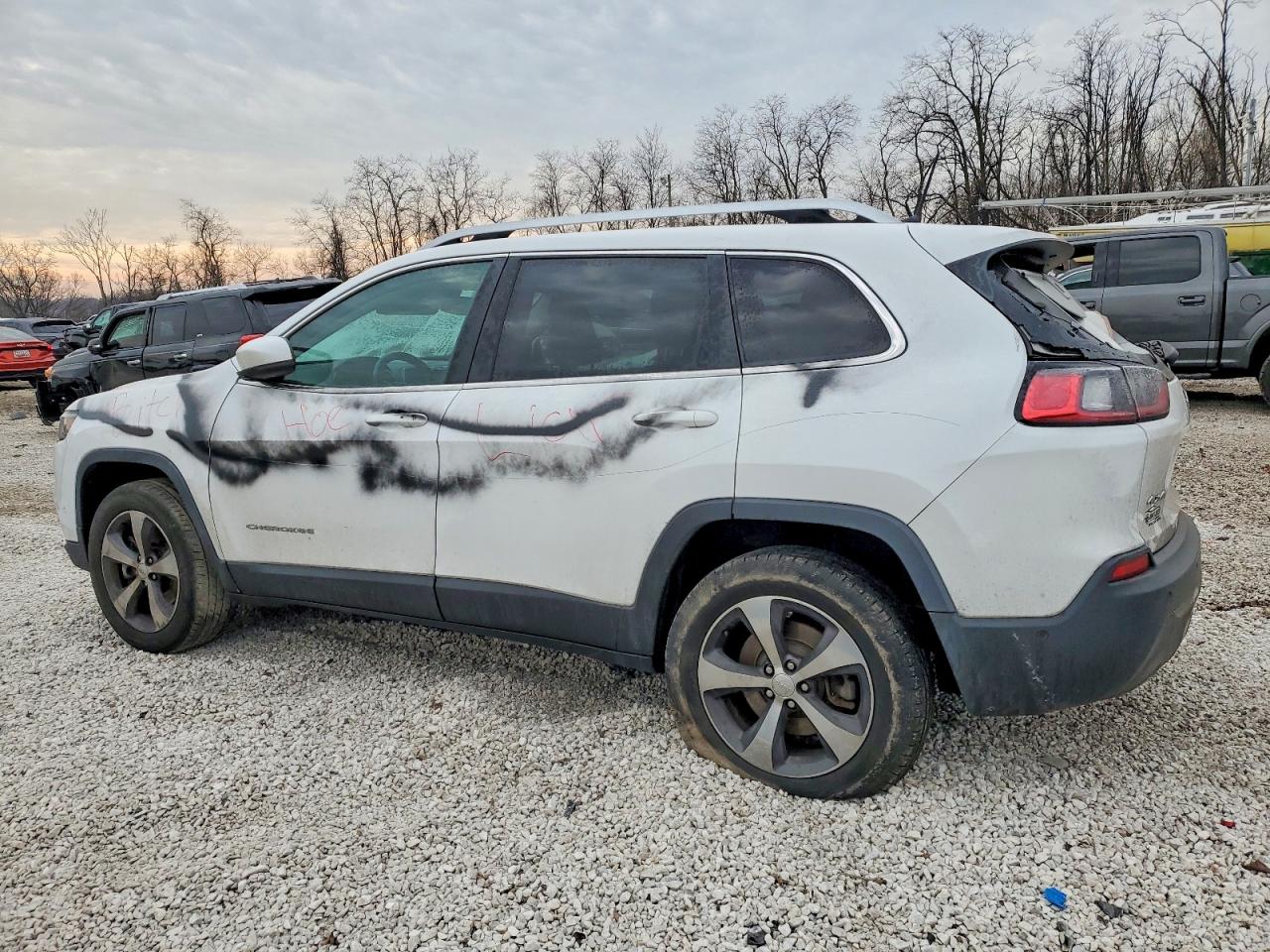 2019 JEEP CHEROKEE LIMITED photo 2