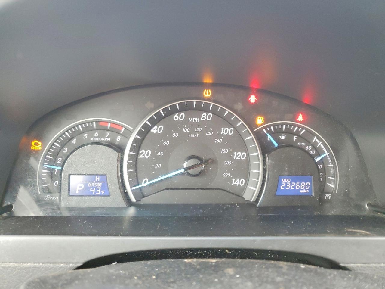2012 TOYOTA CAMRY BASE photo 9