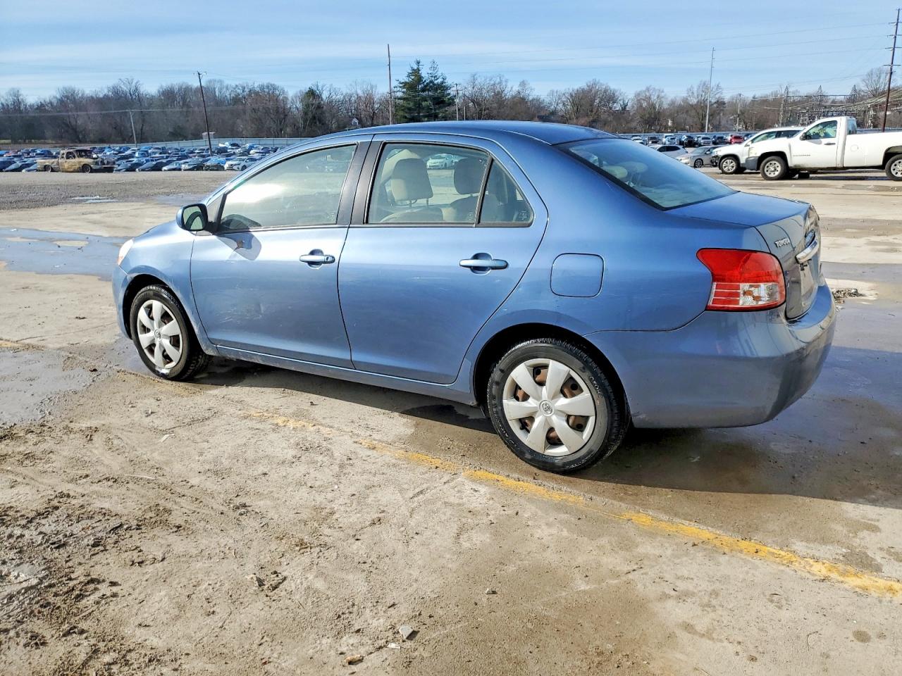 2007 TOYOTA YARIS photo 2