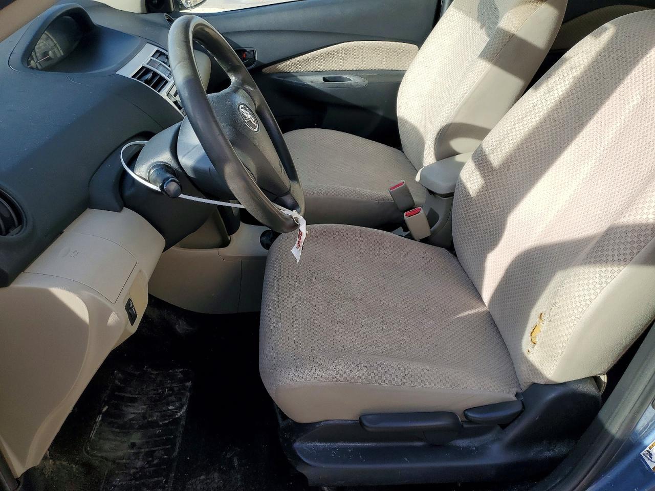 2007 TOYOTA YARIS photo 7
