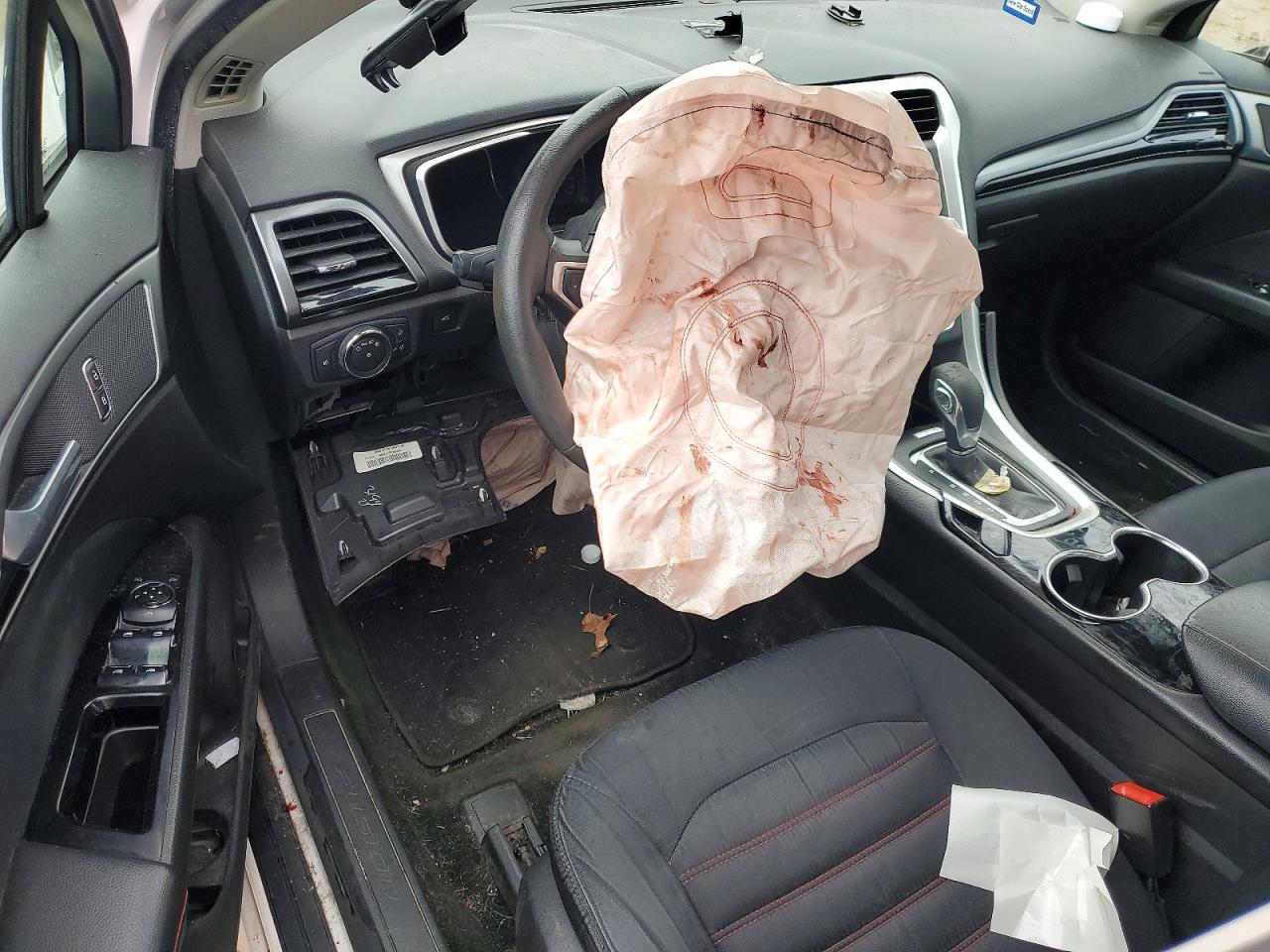 2016 FORD FUSION SE photo 8