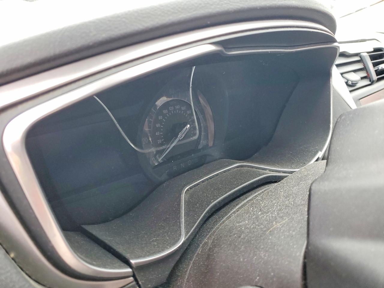 2016 FORD FUSION SE photo 9