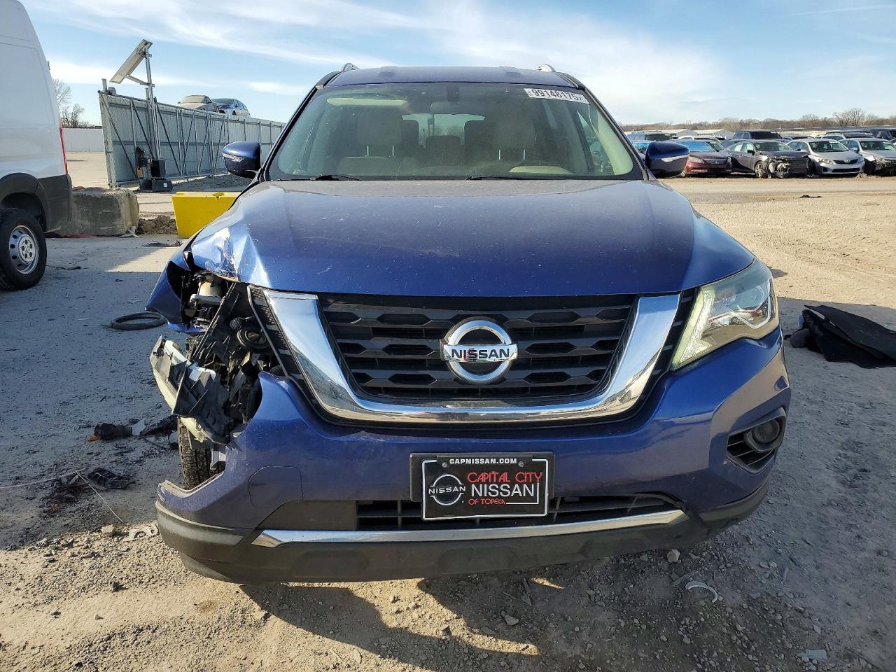 2017 NISSAN PATHFINDER S photo 5