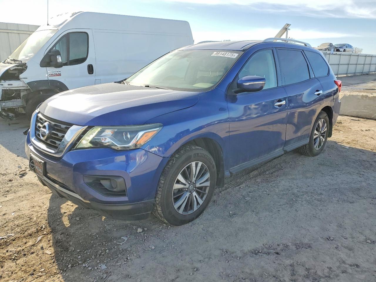 2017 NISSAN PATHFINDER