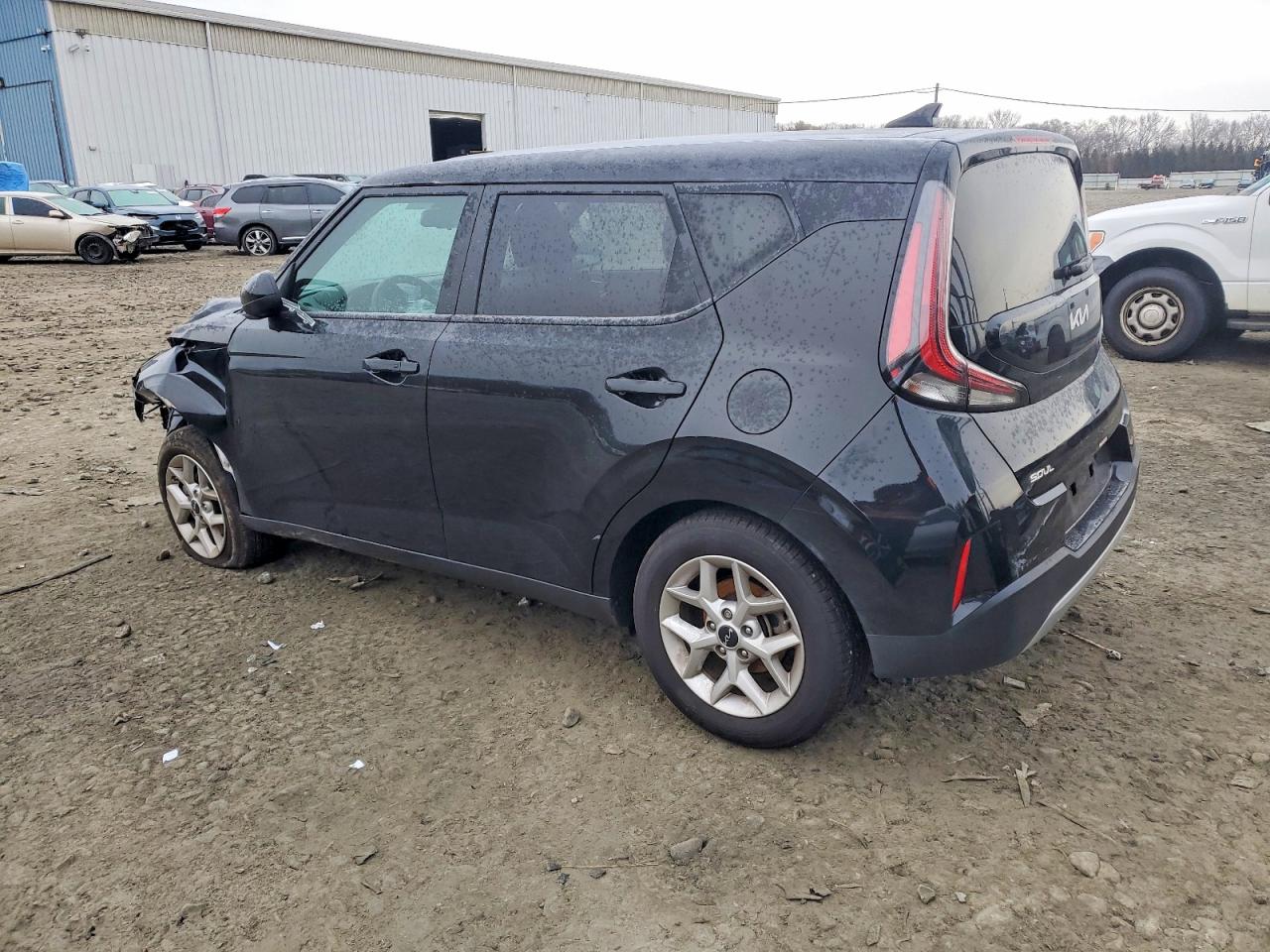 2024 KIA SOUL LX photo 2