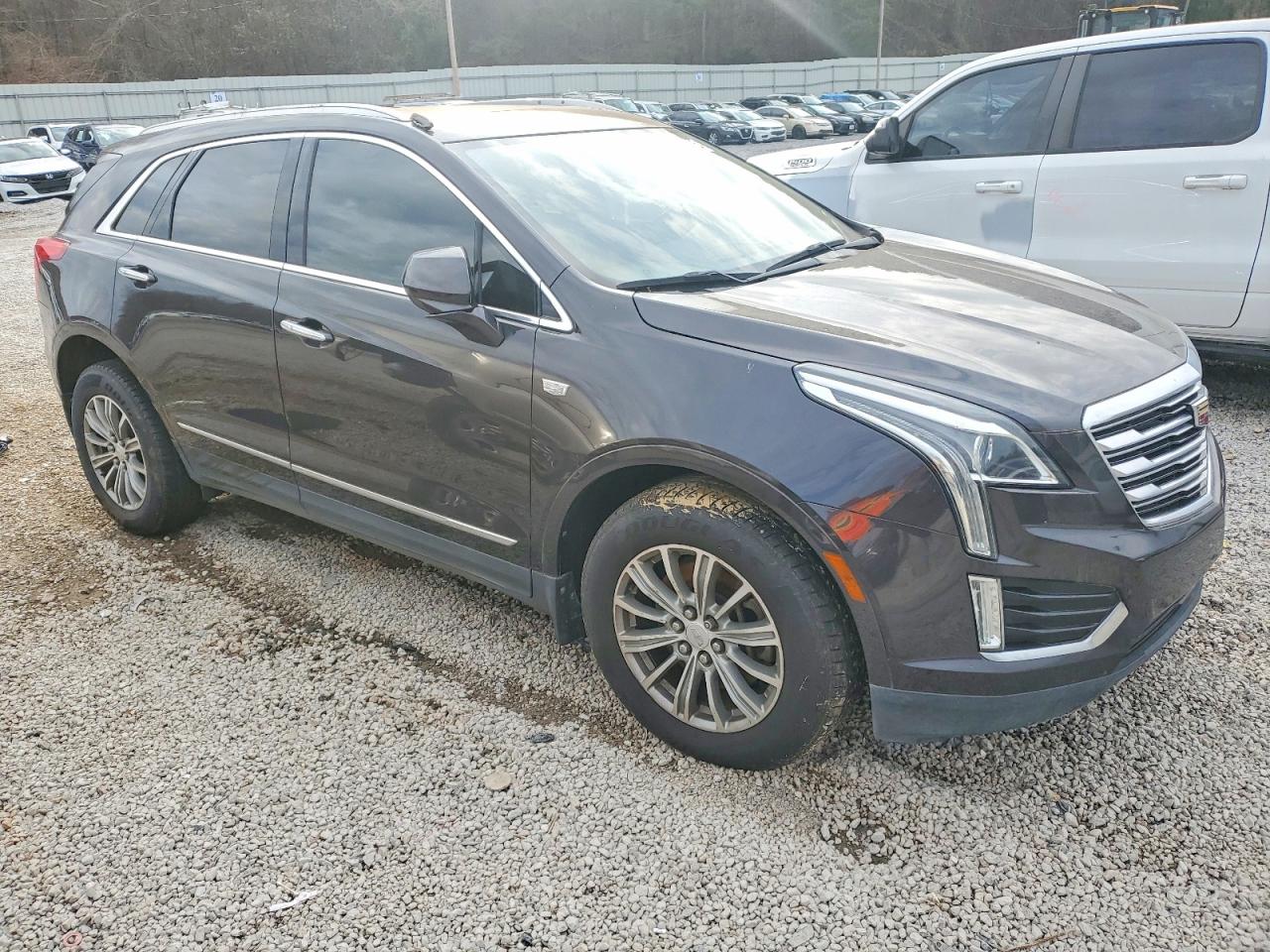 2017 CADILLAC XT5 LUXURY photo 4