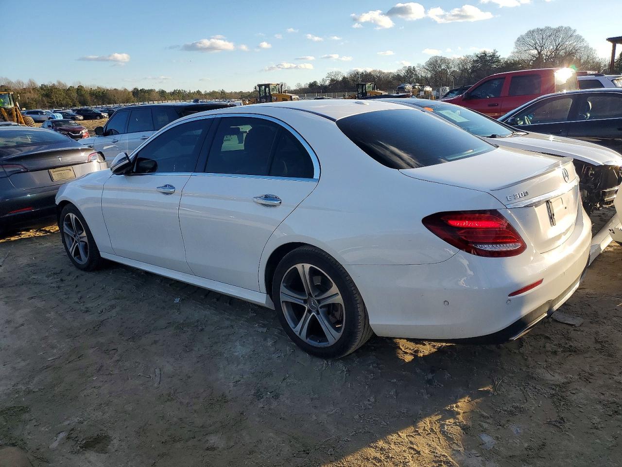 2017 MERCEDES-BENZ E 300 4MATIC photo 3