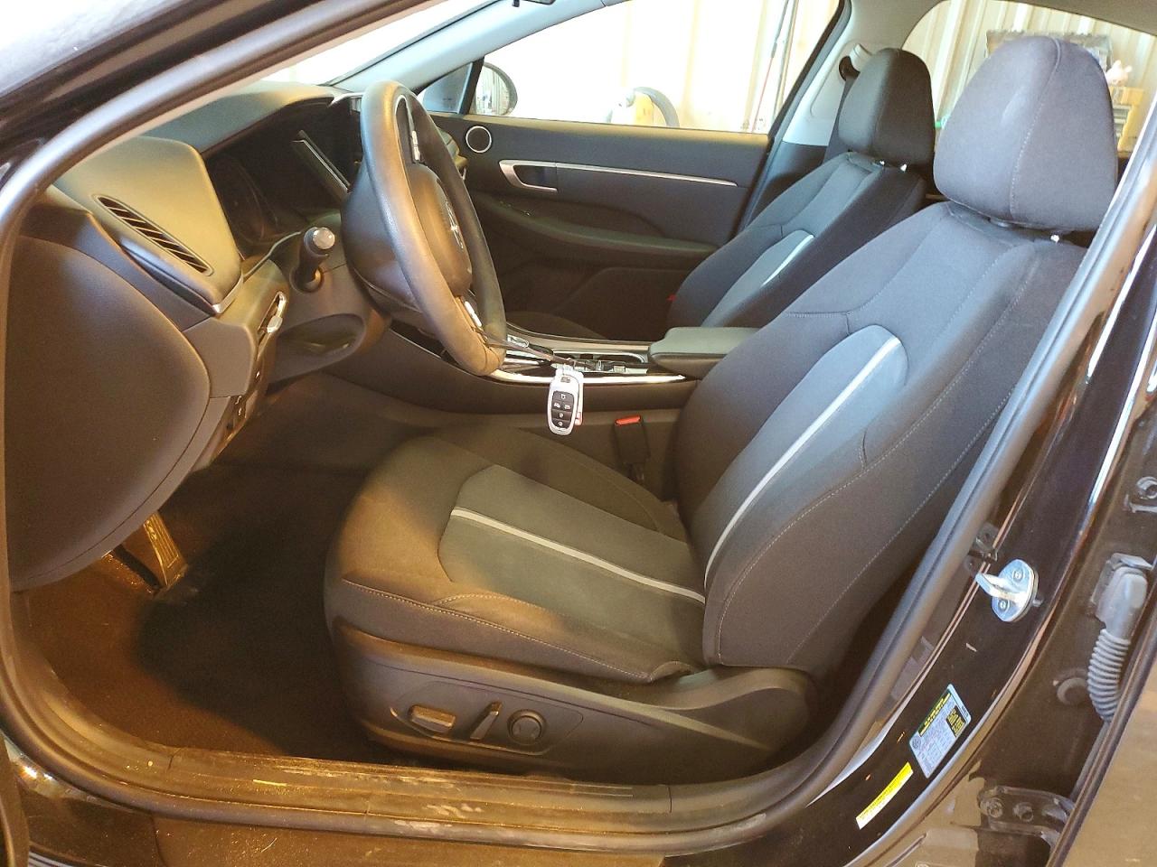 2020 HYUNDAI SONATA SEL photo 13