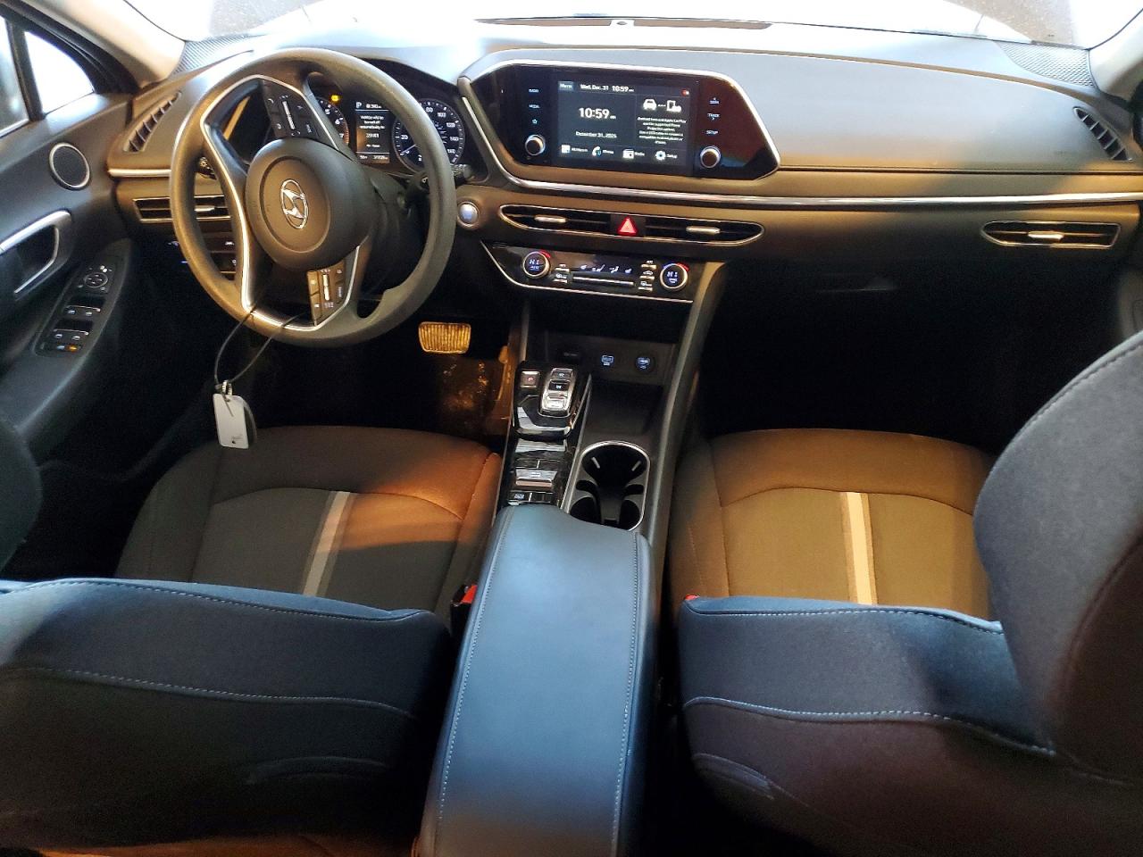 2020 HYUNDAI SONATA SEL photo 15