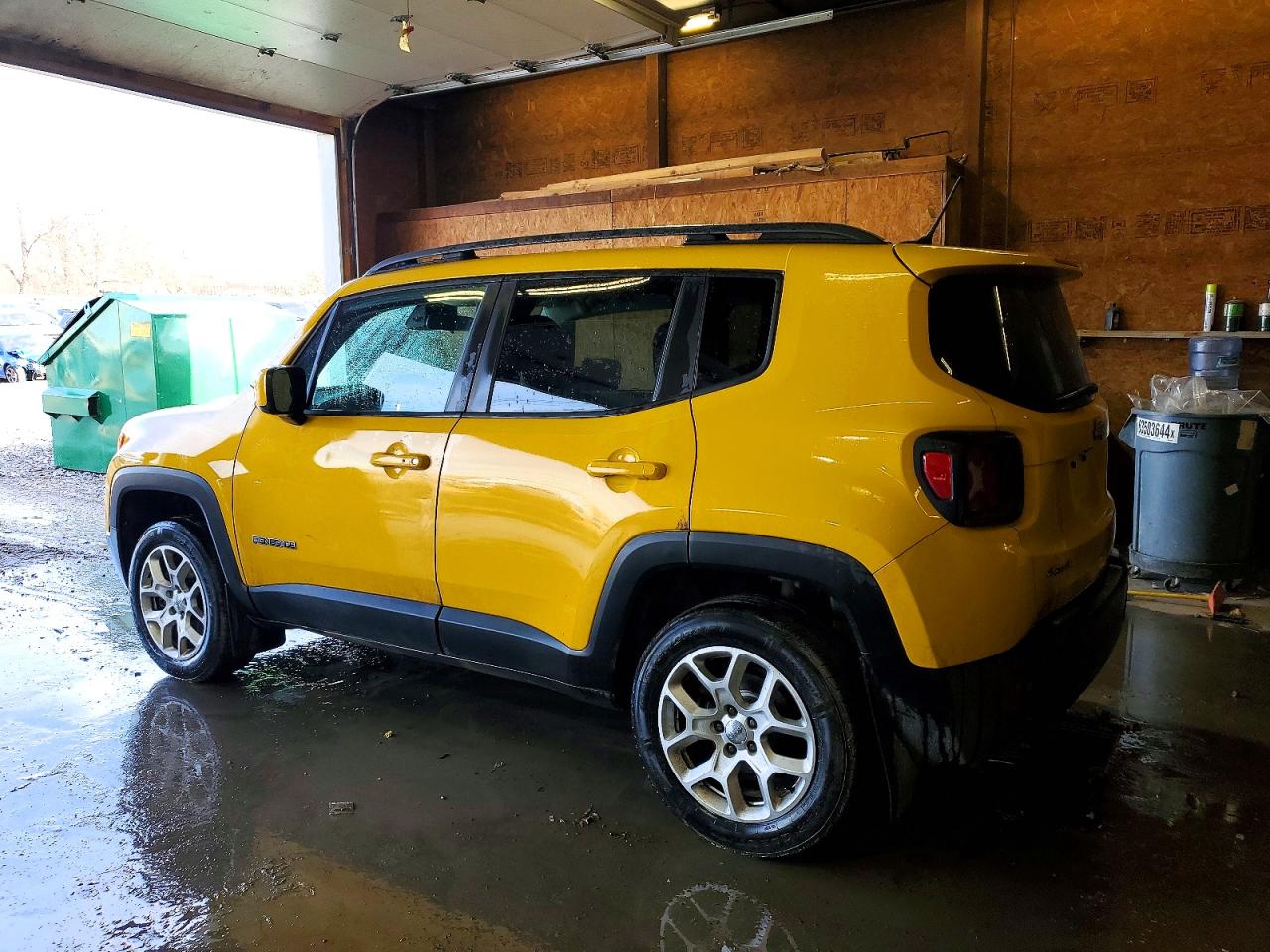 2017 JEEP RENEGADE LATITUDE photo 2