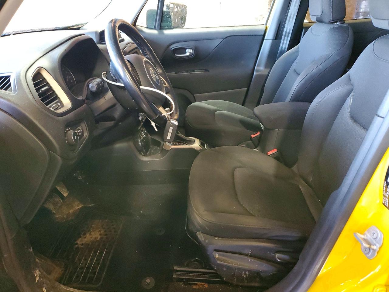 2017 JEEP RENEGADE LATITUDE photo 7