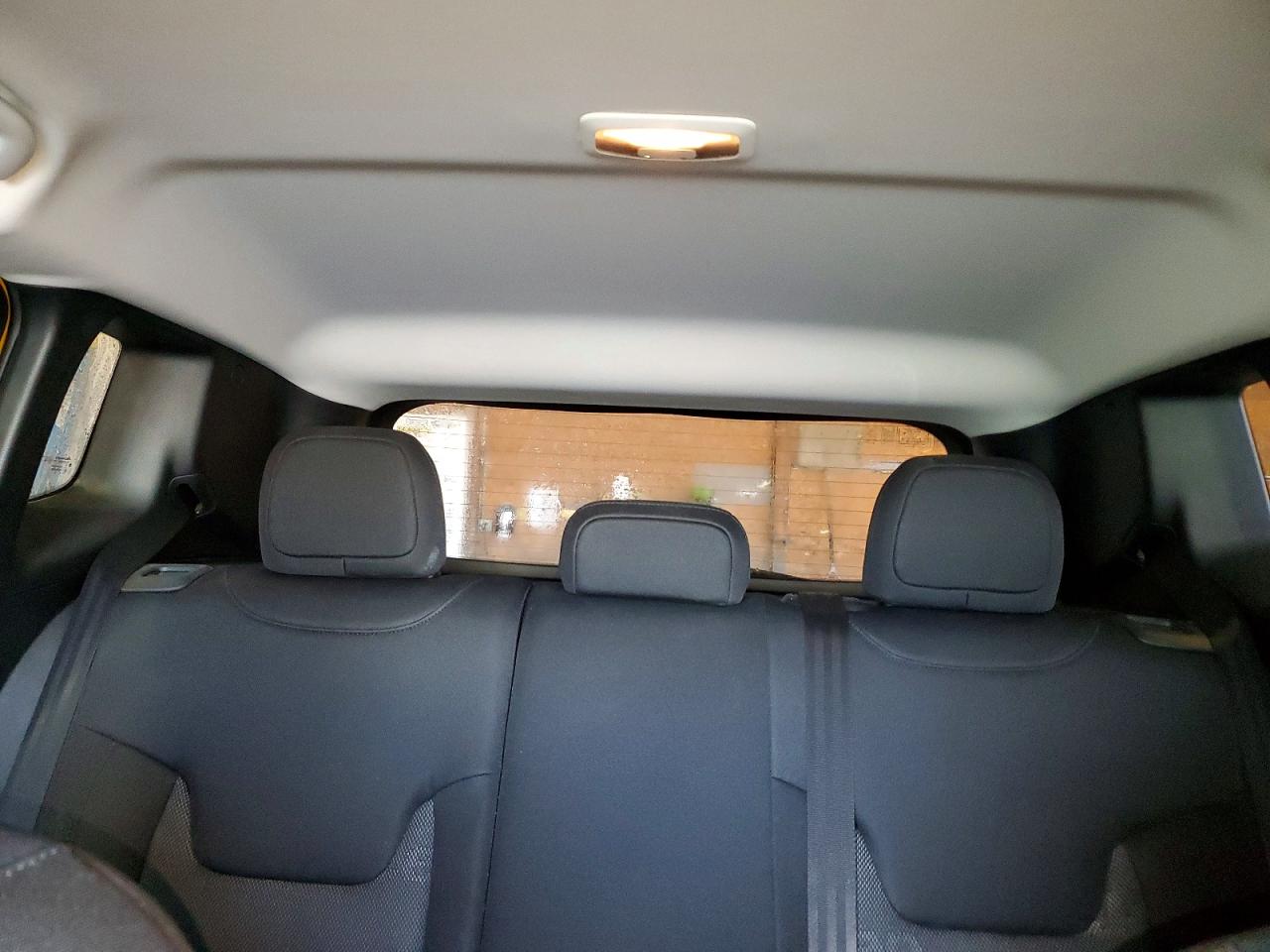 2017 JEEP RENEGADE LATITUDE photo 10