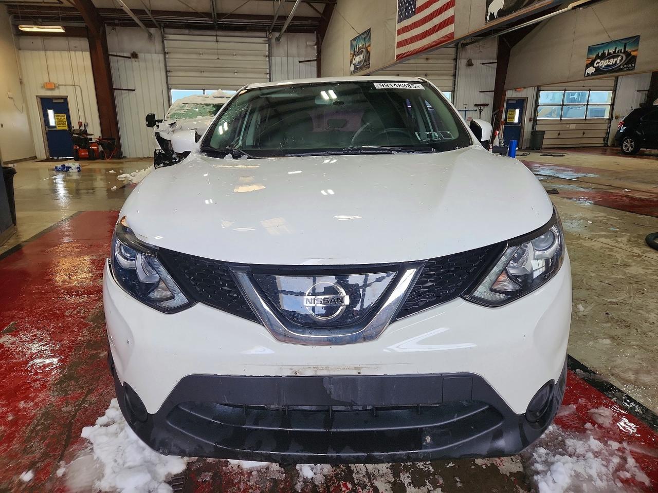2018 NISSAN ROGUE SPORT S photo 5
