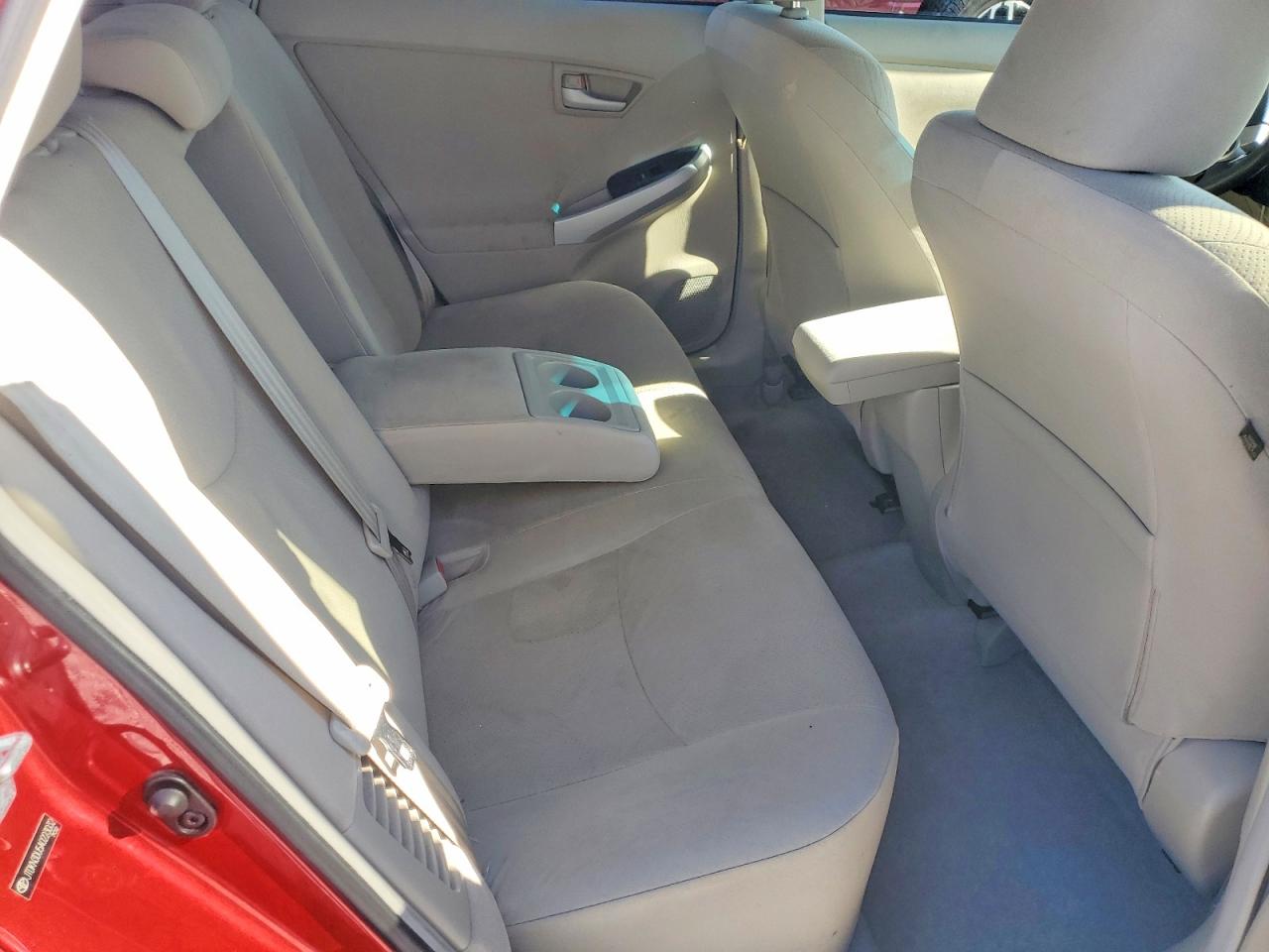 2010 TOYOTA PRIUS photo 10