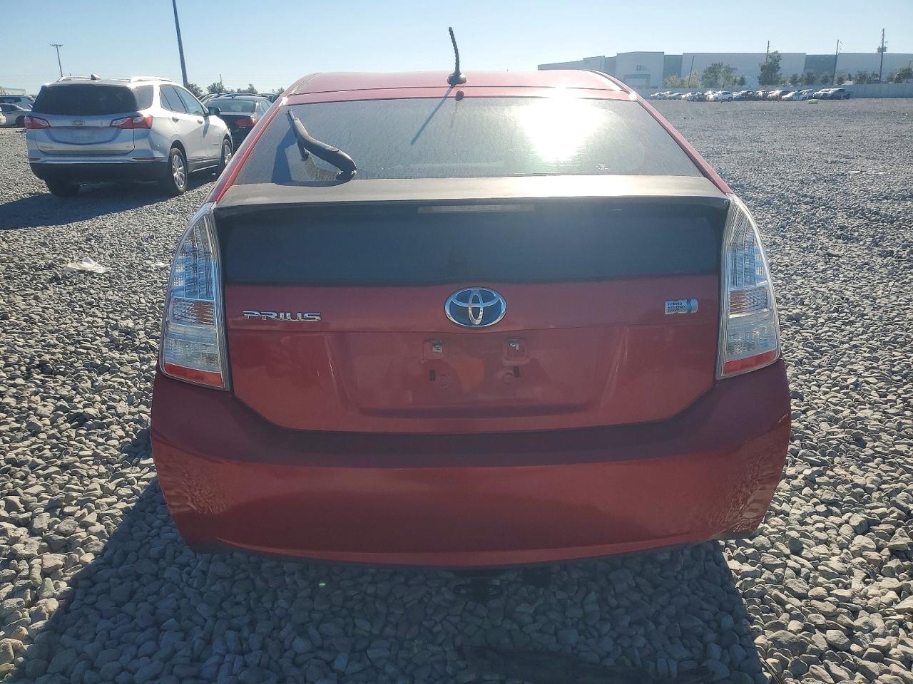 2010 TOYOTA PRIUS photo 6