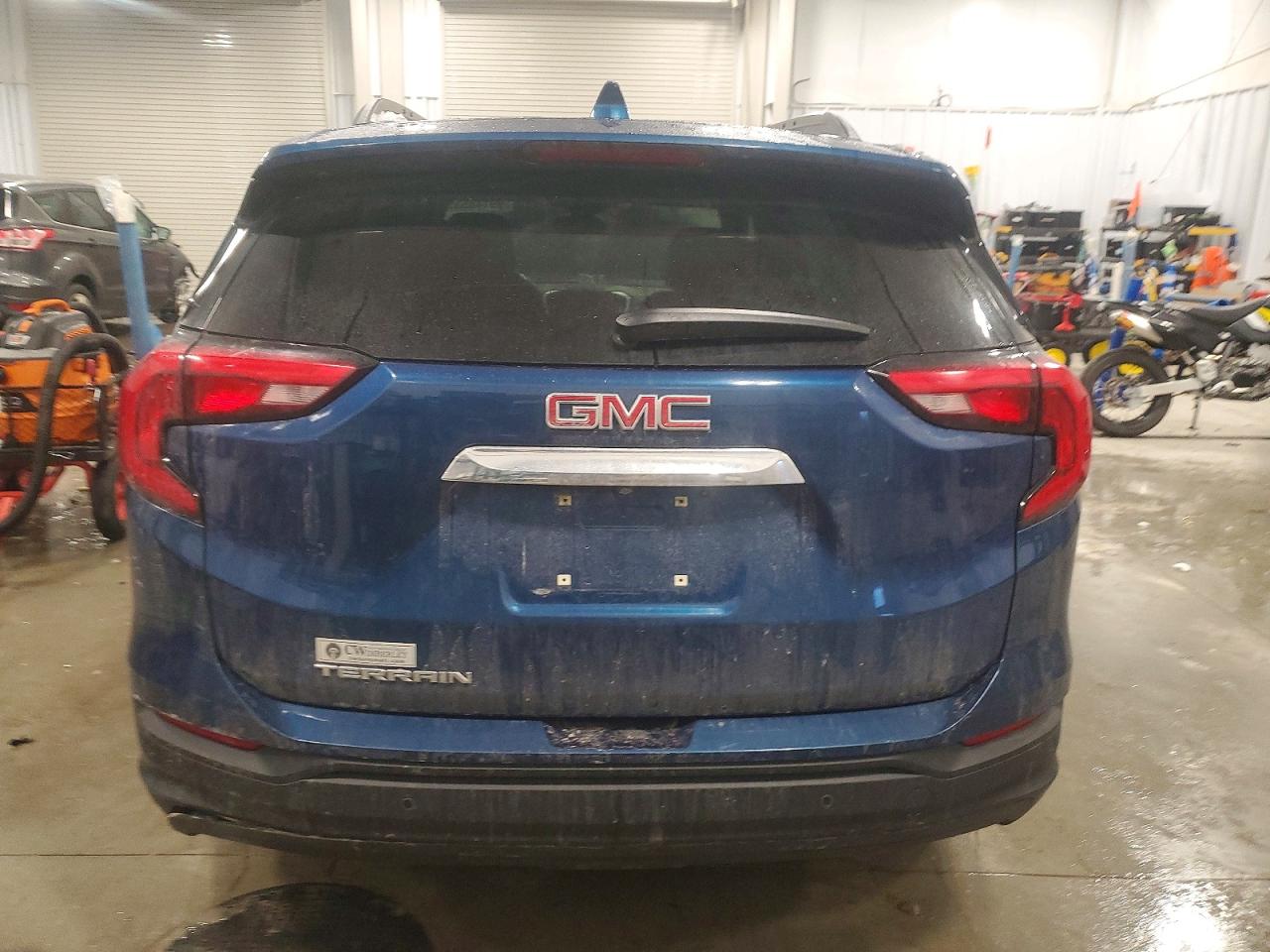 2020 GMC TERRAIN SLE photo 6