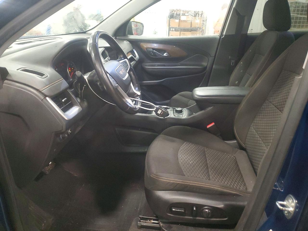 2020 GMC TERRAIN SLE photo 7