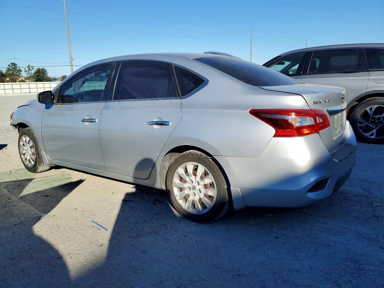 2017 NISSAN SENTRA S photo 2