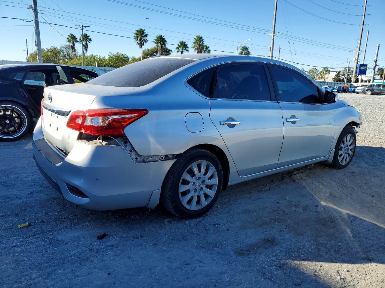 2017 NISSAN SENTRA S photo 3