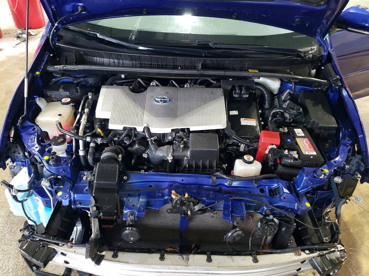 2017 TOYOTA PRIUS photo 11
