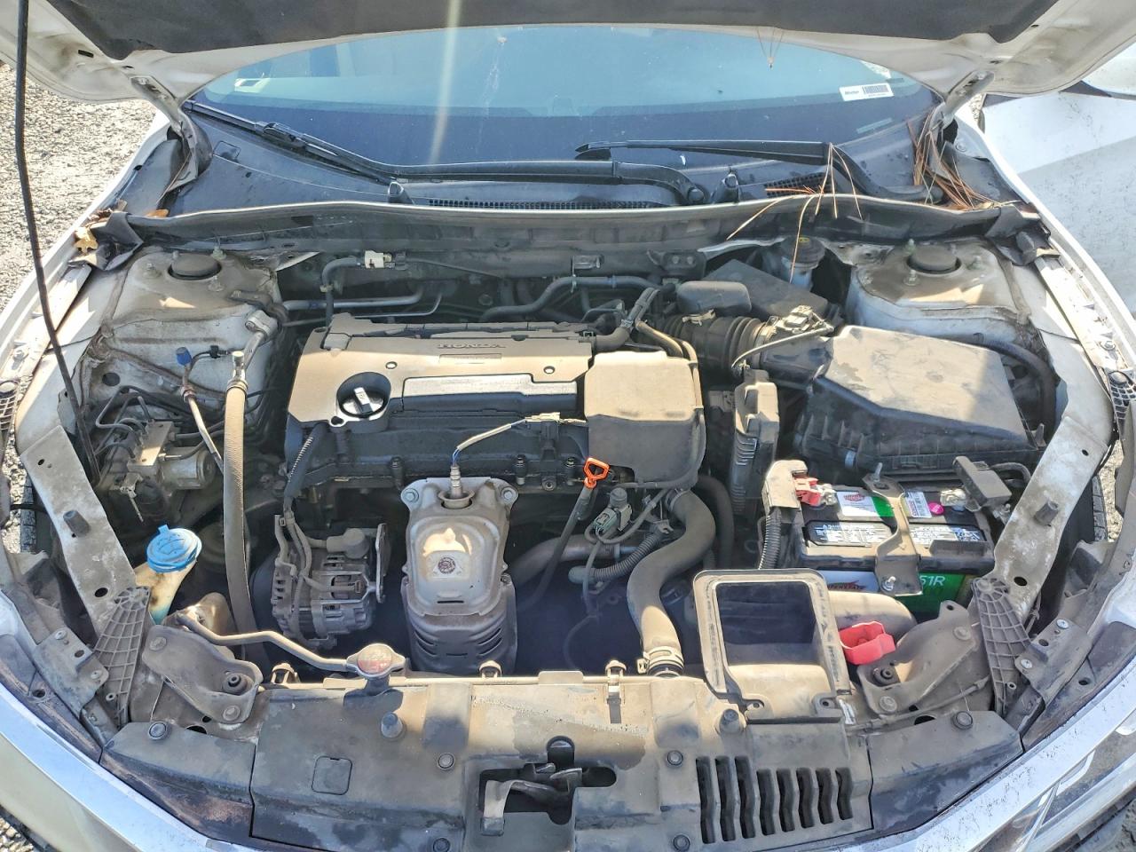2016 HONDA ACCORD LX photo 11