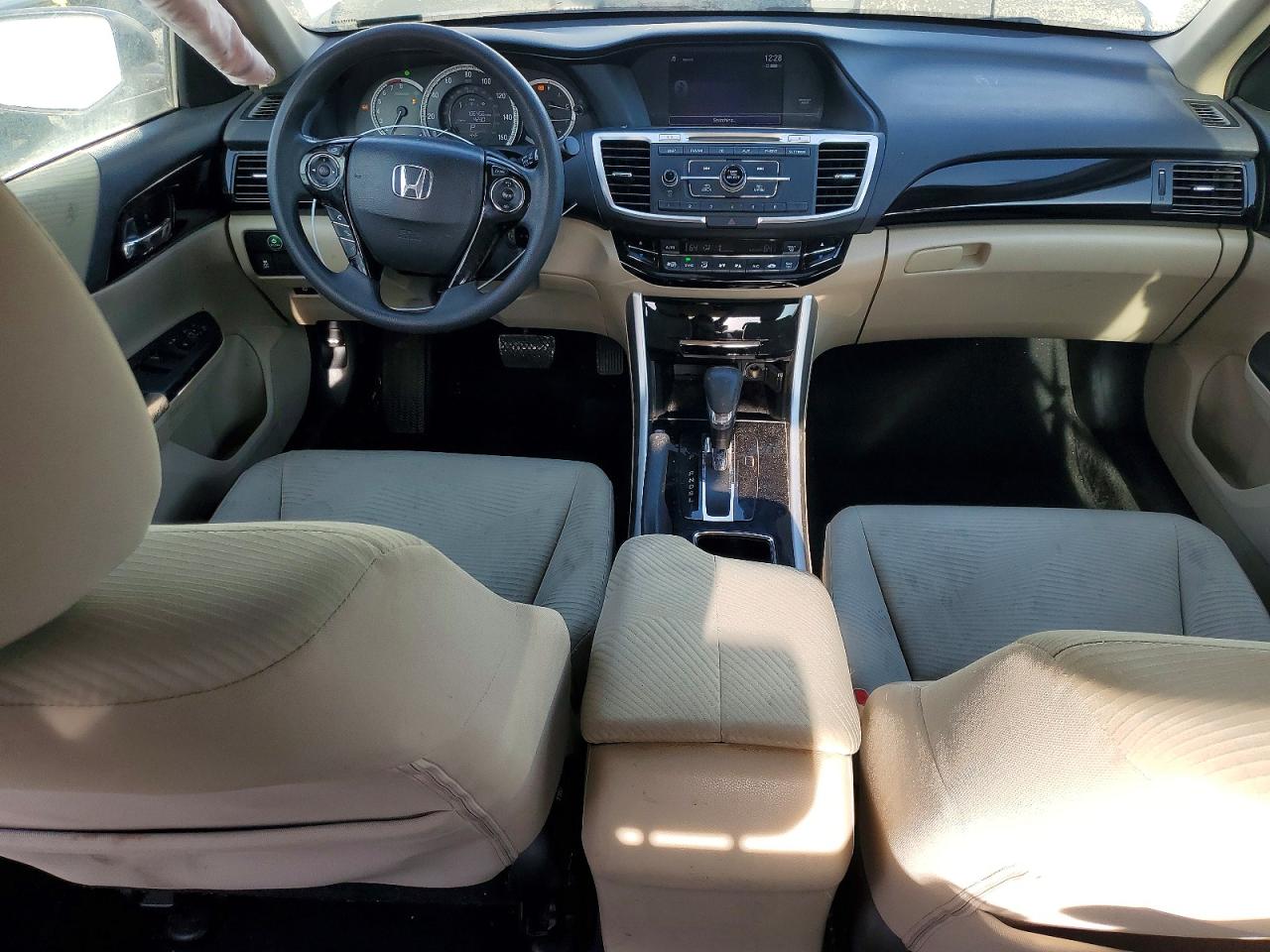 2016 HONDA ACCORD LX photo 8